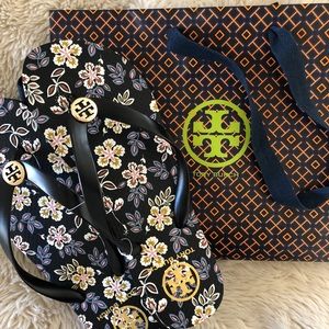 Tory Burch Printed Thin Flip Flops
